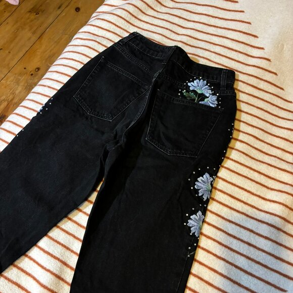 Topshop Black Moto Mom Jeans with Flower Embroidery - Picture 4 of 5